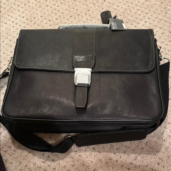 Kenneth Cole Reaction Black Leather Briefcase with Shoulder Strap